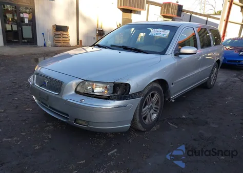 2006 Volvo V70 2.5T из США, поврежденный, VIN YV1SW592061535092